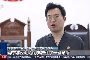 很强！王哲林半场疯狂进攻广东内线 13中9高效得到21分